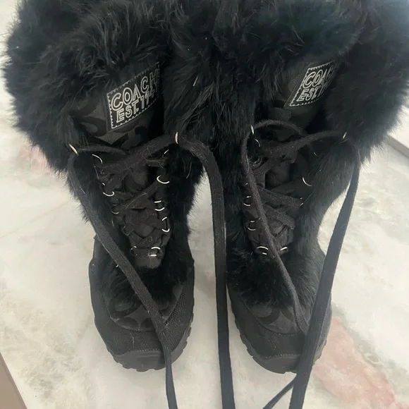 Rabbit fur lined coach booties. - Picture 5 of 7